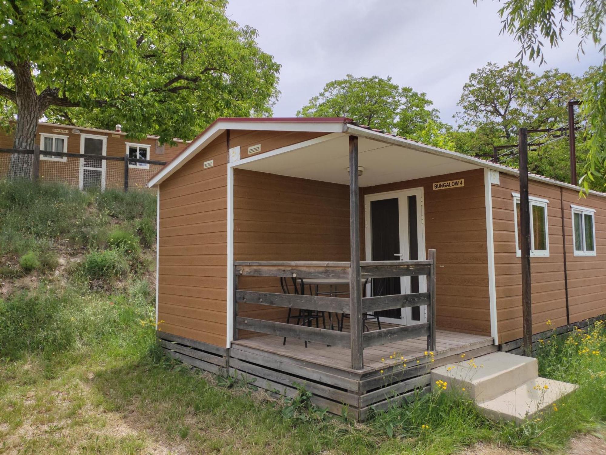 Camping Las Nogueras De ネルピオ エクステリア 写真